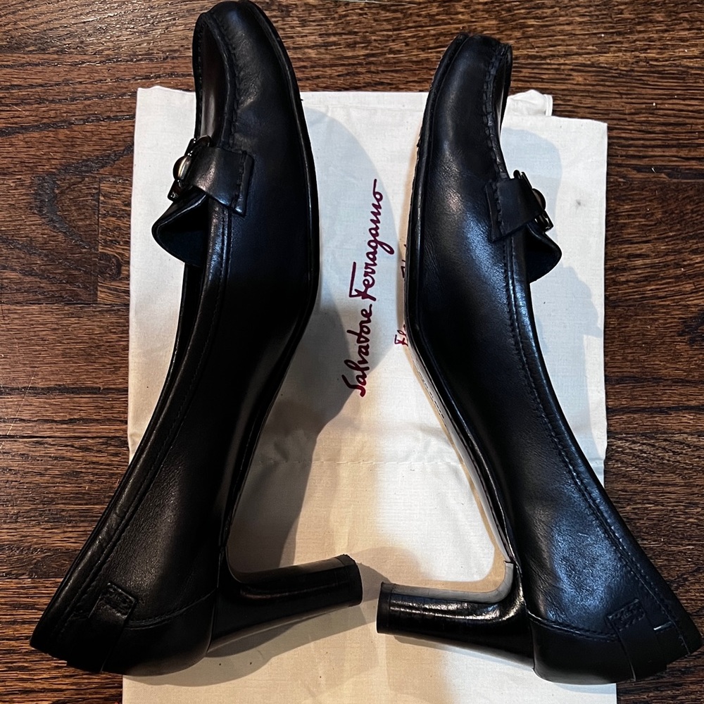 Women shoes size 7C